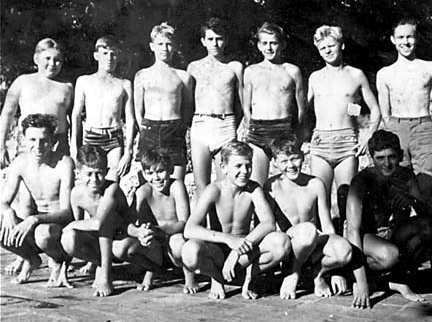 Oct 3, 1944 swim team